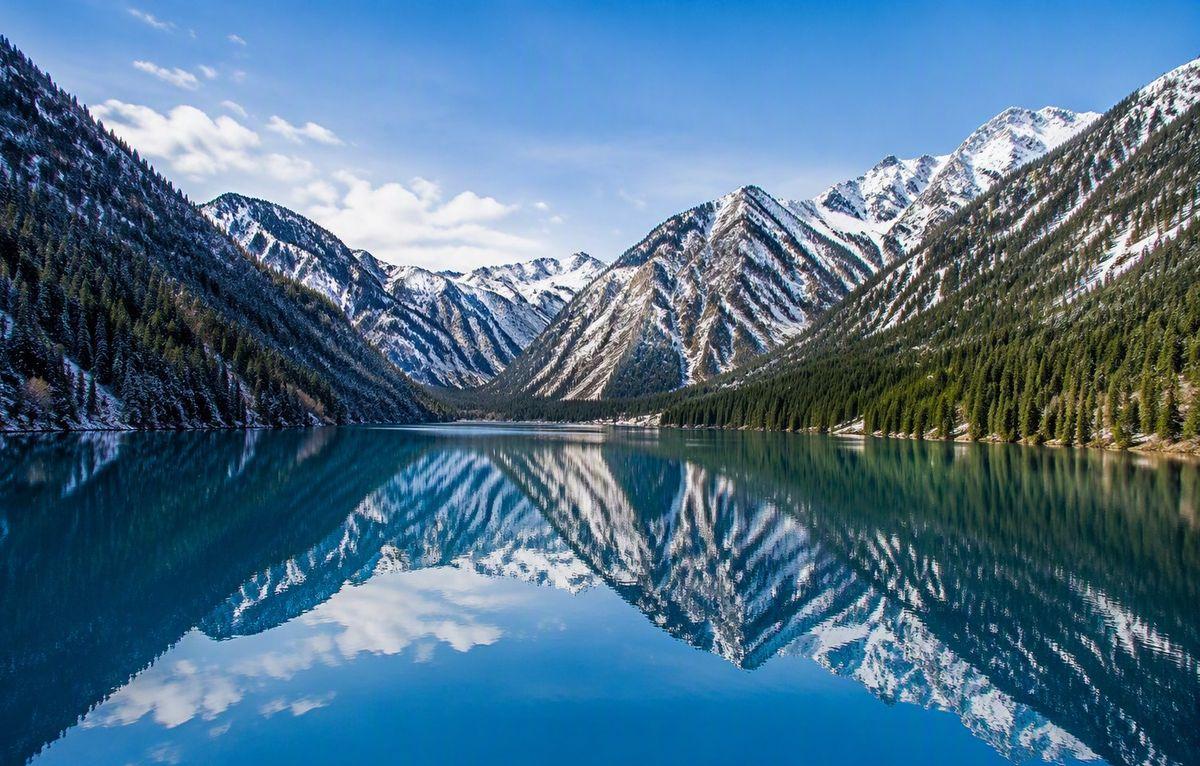 Long Lake at the top of Zechawa Valley